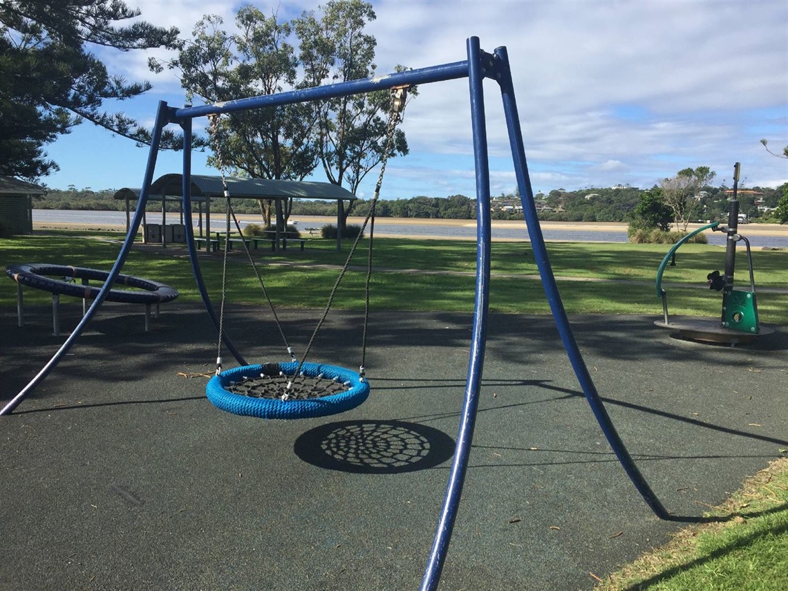 swing at Meldrum Park